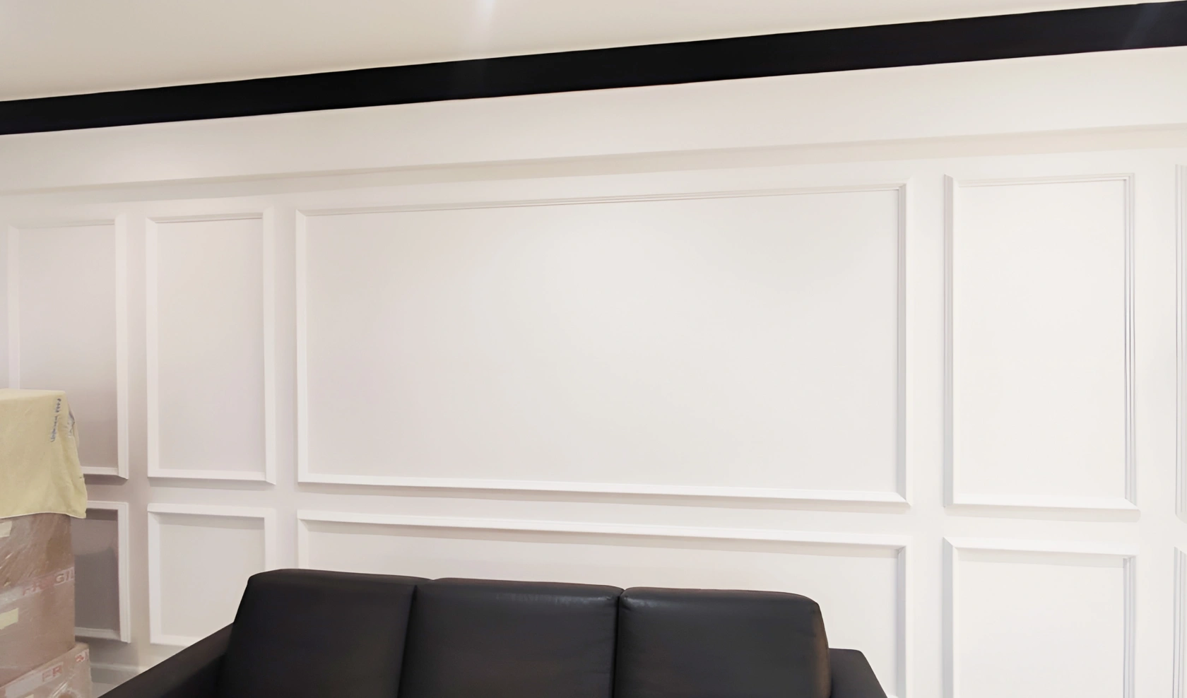 Before wallpaper at living room